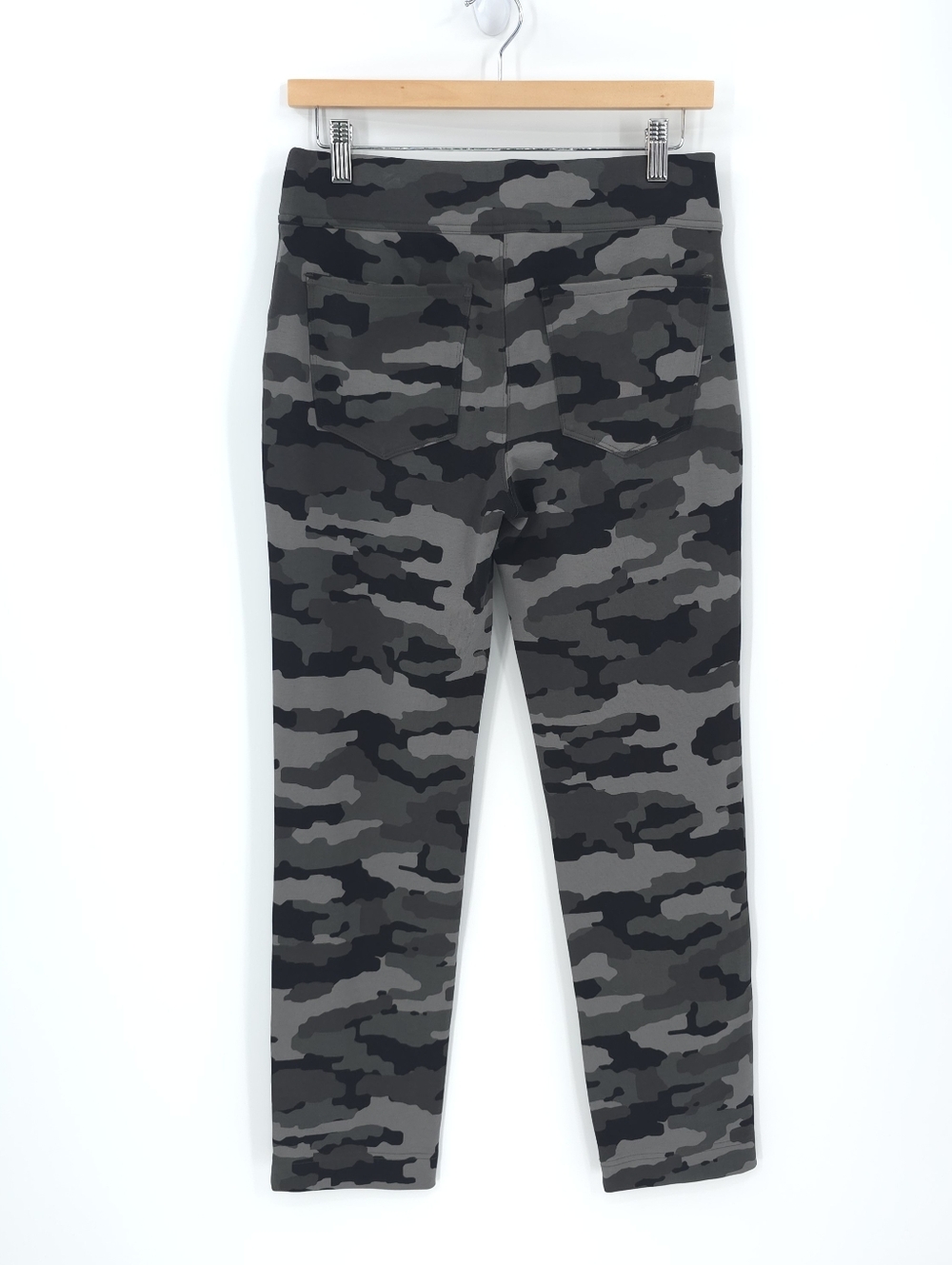 Duluth Trading Co Straight Leg Pull-On Pants Camo Print Pockets Active Camping - Picture 2 of 12